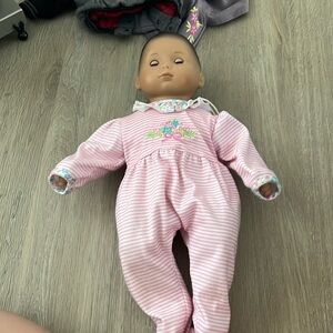 In really good shape good American girl doll